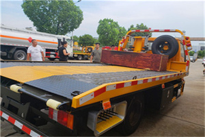 思南附近拖车电话号码服务